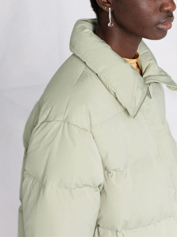 12 STOREEZ TEA GREEN Doudoune Oversize à Capuche Zippée Femme 3 12 STOREEZ TEA GREEN Doudoune Oversize à Capuche Zippée Femme – Image 3